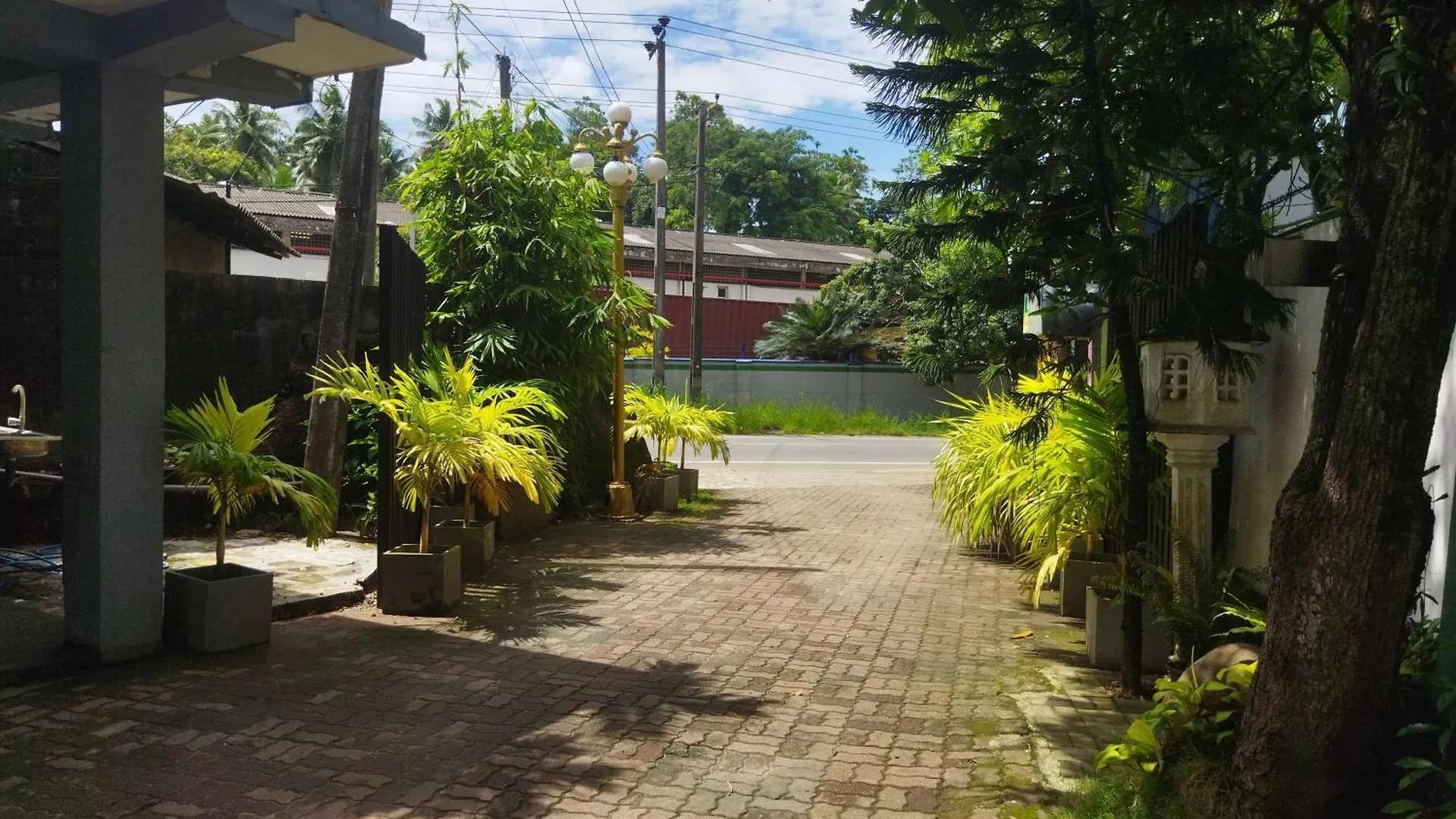 Hotel Parami Wattala